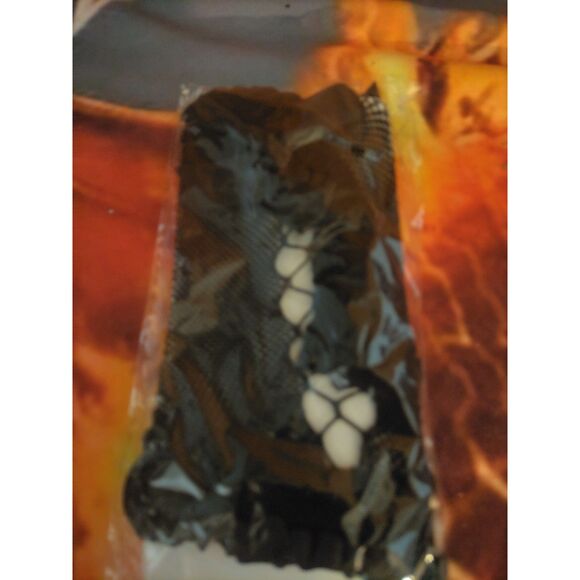 Mid-Calf Fishnet Socks Black Hollow-Out Mesh with Bow Detail Hand Wash 105 g/m² - Picture 3 of 4